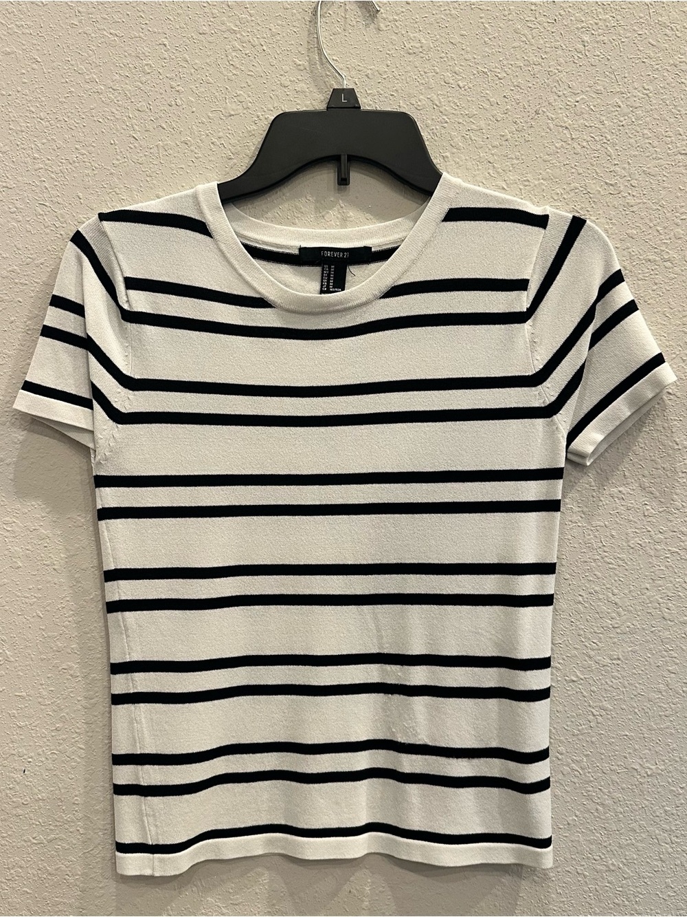 Forever 21 Striped Knit Top Medium Black White Coastal Nautical